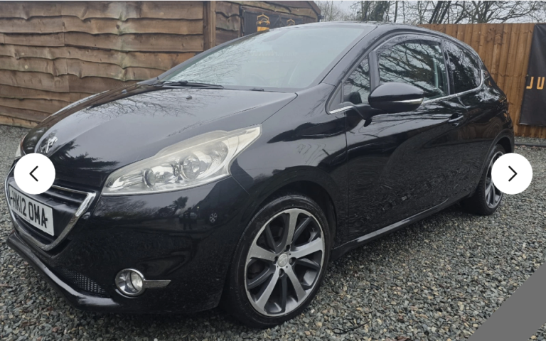 Peugeot, 208, Hatchback, 2012, Manual, 1560 (cc), 3 doors