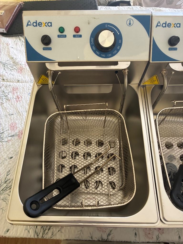 Commercial Twin Fryer Electric 8+8 litre 2.5+2.5kW Countertop