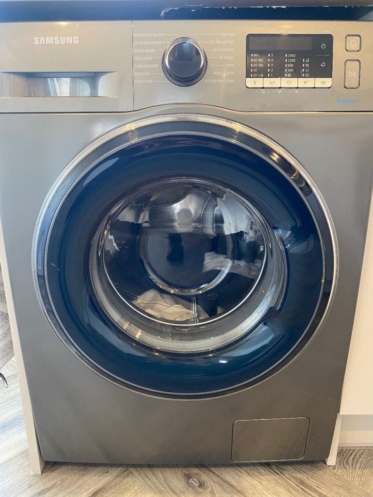 Samsung EcoBubble Washing Machine – Grey, As Good As New