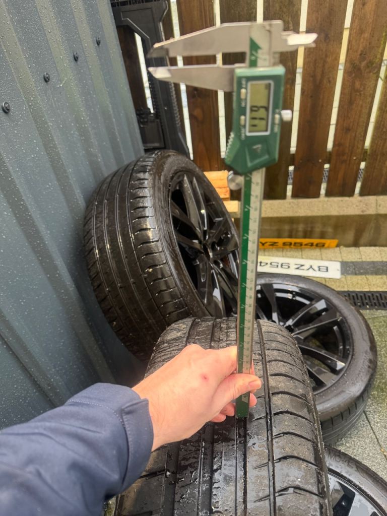 Genuine 19” Audi alloys 5x112