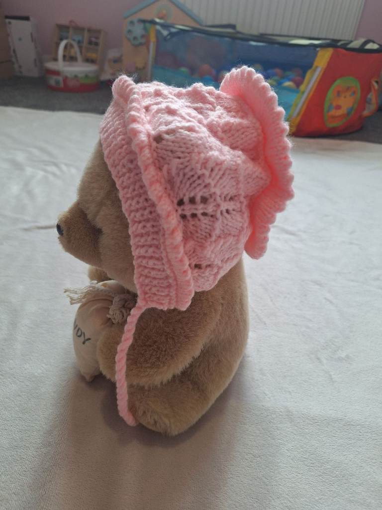 Pink Hand Knitted Baby Bonnet Hat Size 0-3 Months - New 