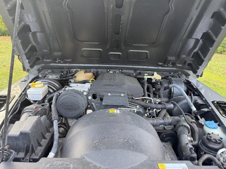 2015 Land Rover Defender XS Utility Wagon TDCi [2.2] PANEL VAN Diesel Manual