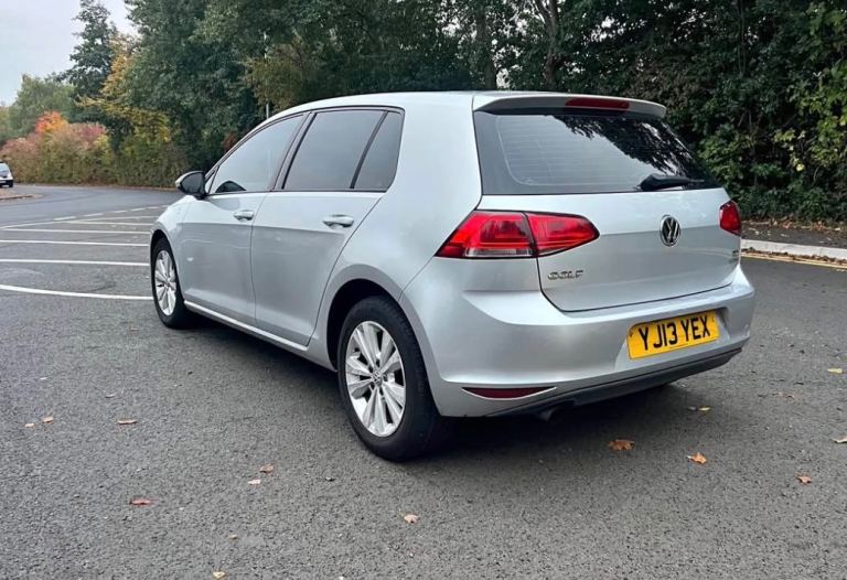 Volkswagen, GOLF, Hatchback, 2013, Manual, 1598 (cc), 5 doors