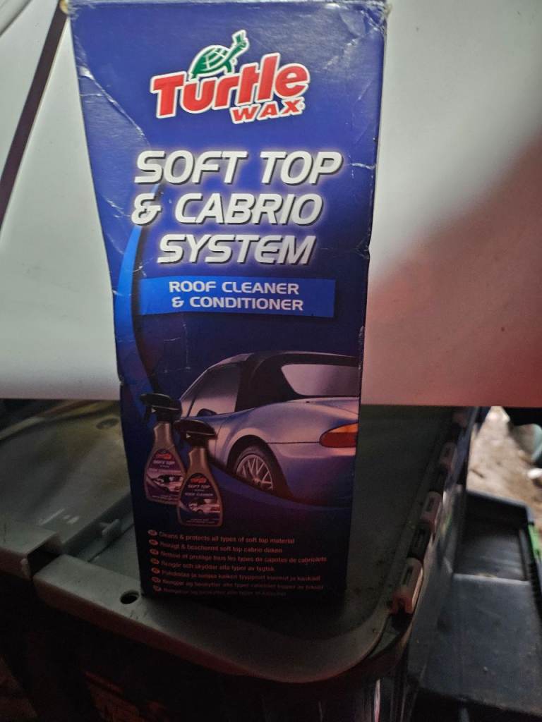 Cabriolet roof cleaning kit