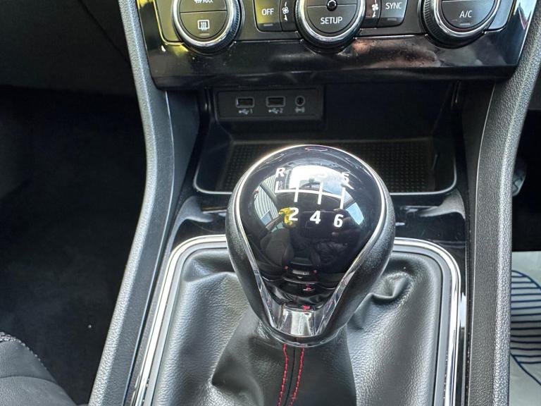 2020 SEAT Leon 1.5 TSI EVO FR Euro 6 (s/s) 5dr HATCHBACK Petrol Manual