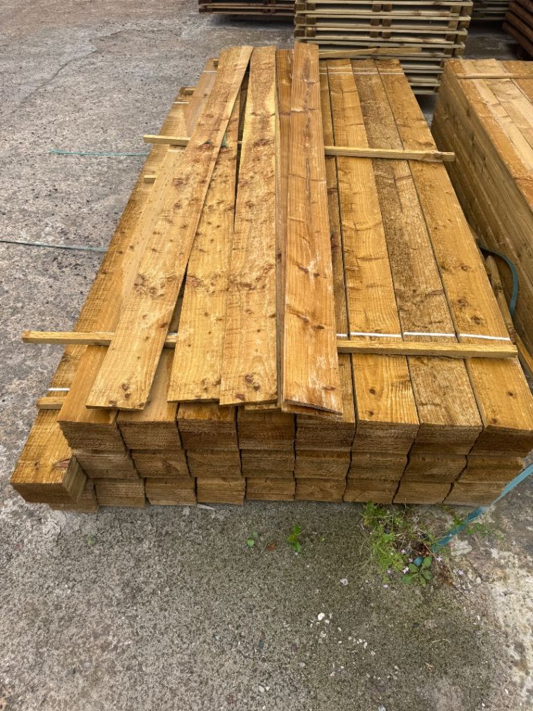 •NEW• TREATED FEATHER EDGE FENCING PIECES / BOARDS / PANELS - 1.8M