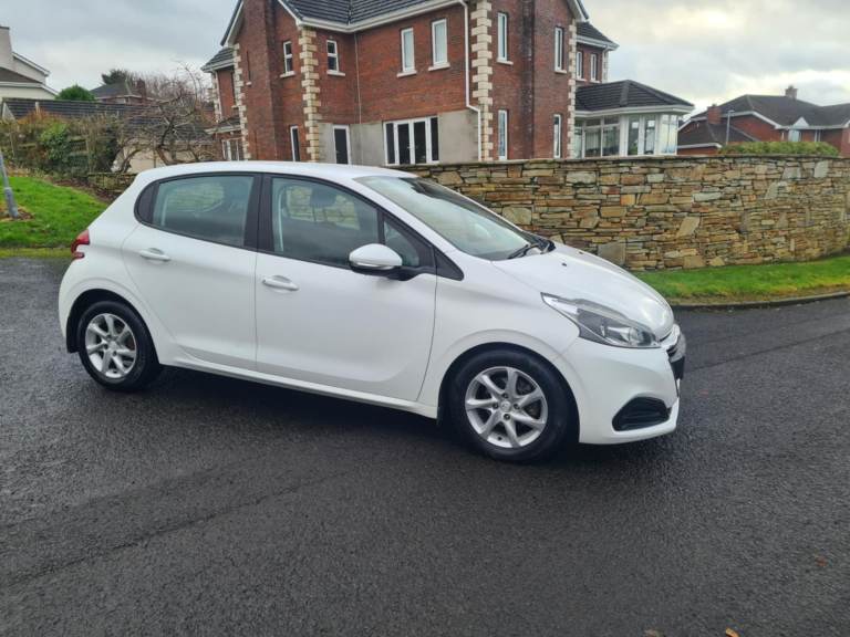 2016 Peugeot 2008 1.6 Hdi Active....GREAT FIRST TIME CAR 