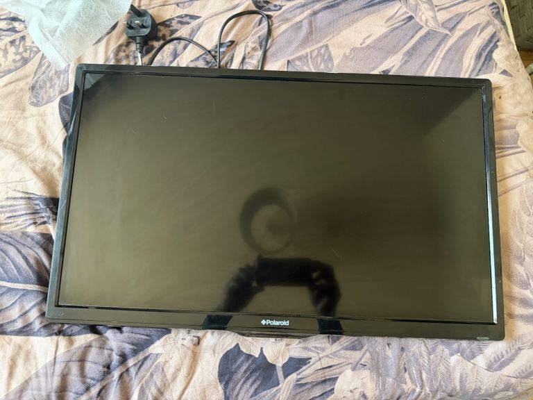 Polaroid 28 INCH HD READY LED TV 