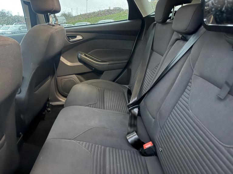 2015 Ford Focus 1.0 EcoBoost 125 Titanium 5dr HATCHBACK PETROL Manual