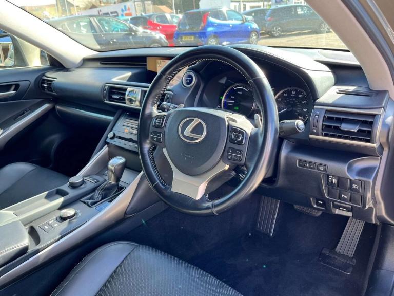 2018 Lexus IS 300h Advance 4dr CVT Auto SALOON PETROL/ELECTRIC Automatic