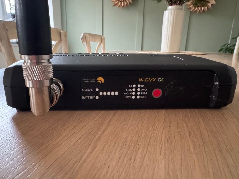 Wireless Solutions W-DMX BlackBox F-1 G6 Transceiver 2.4GHz