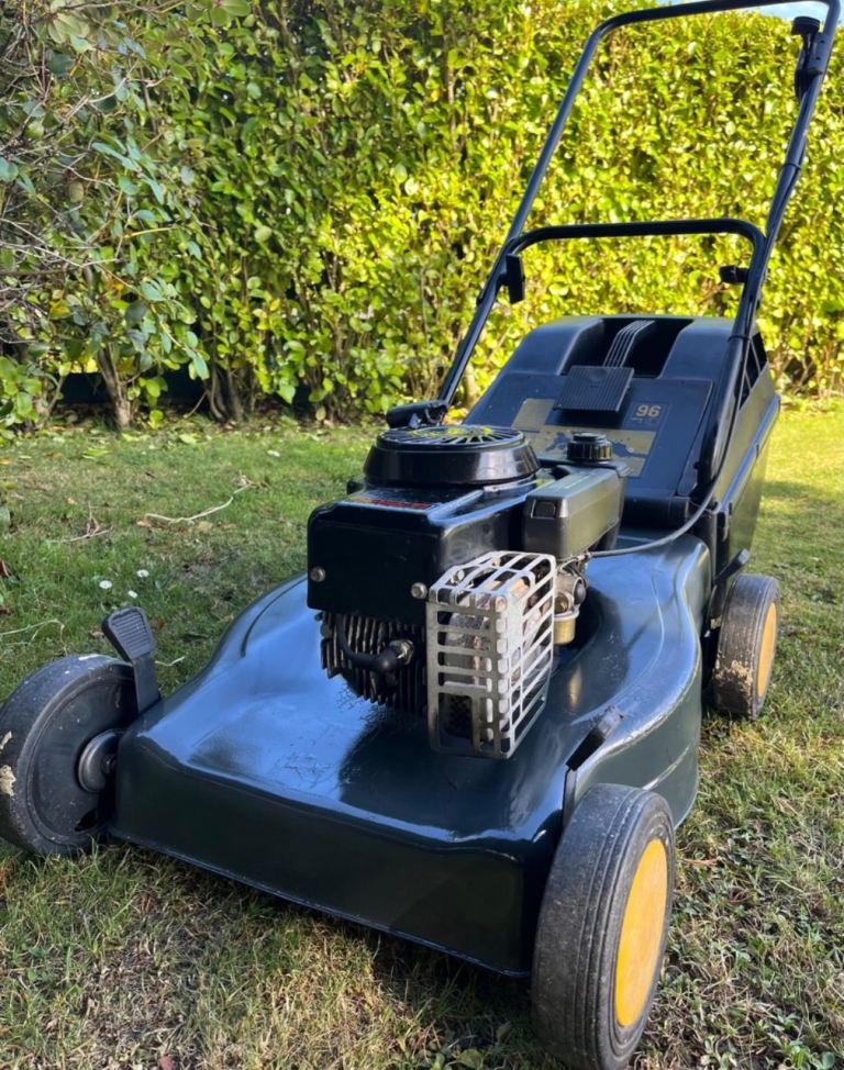 Al-Ko 19”cut petrol lawnmower heavy gauge steel deck mower serviced sharpened 