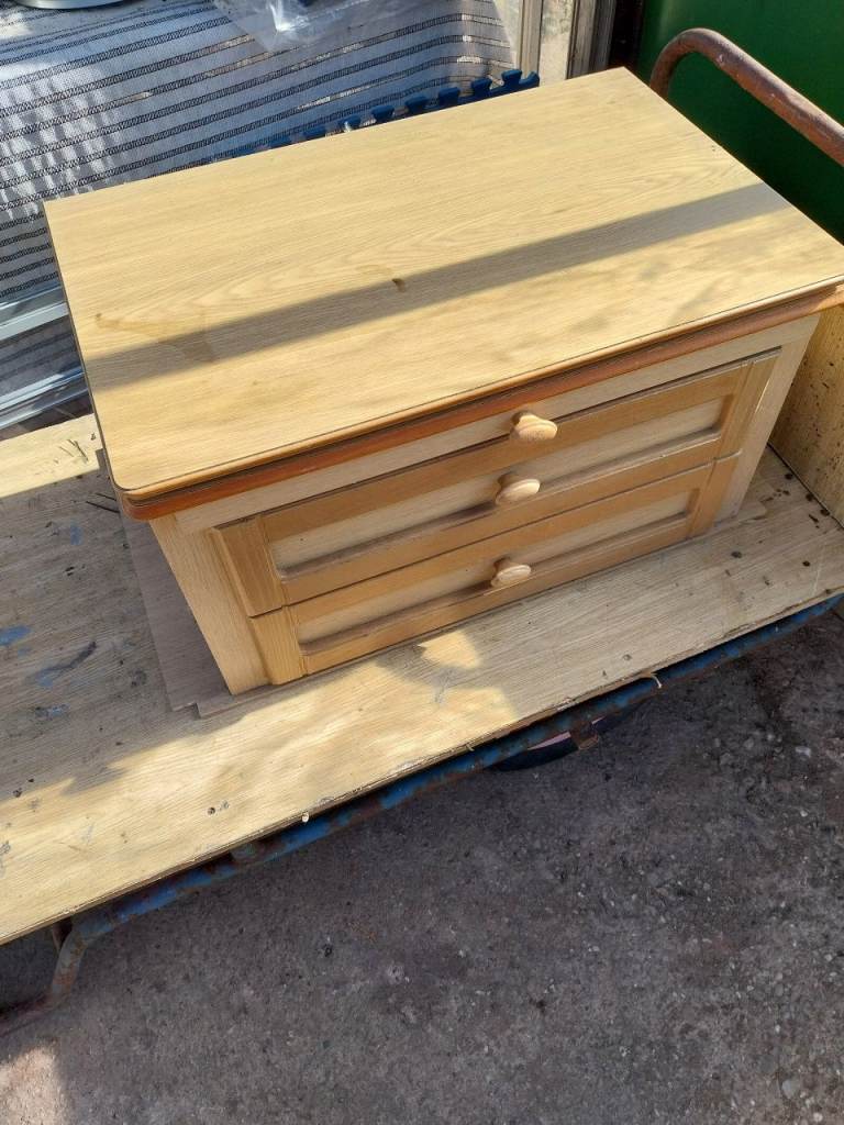 Caravan centre draw unit 