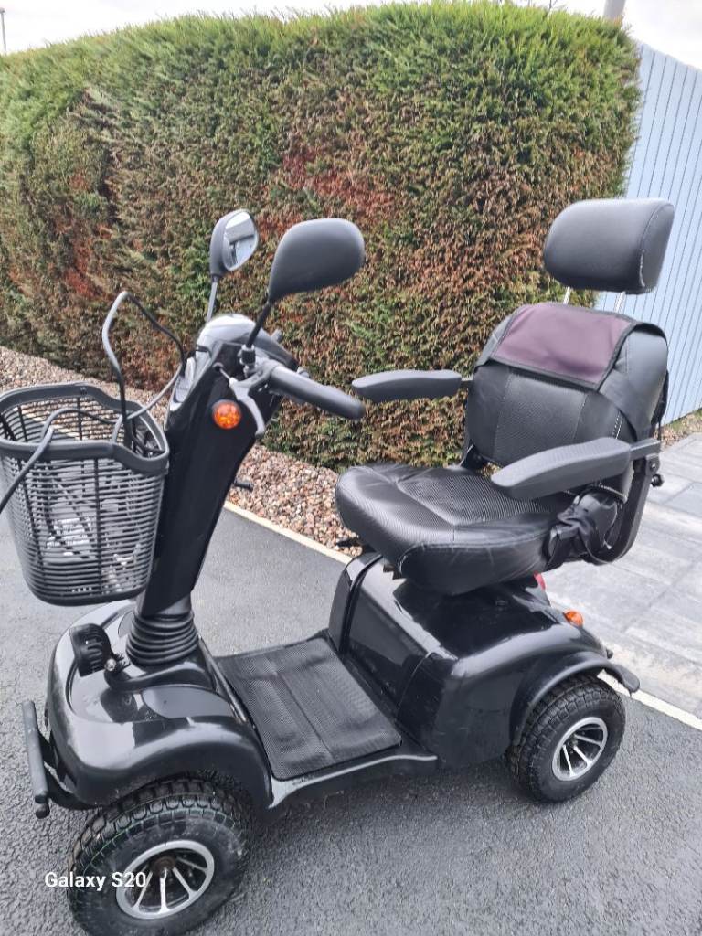 Larger 8 mph mobility scooter excellent can deliver today 