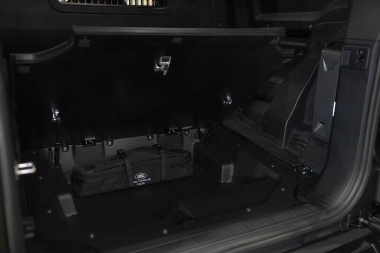  Land Rover SUV 4WD 3.0 Automatic Diesel Defender 90 Hard Top SUV Diesel Automatic