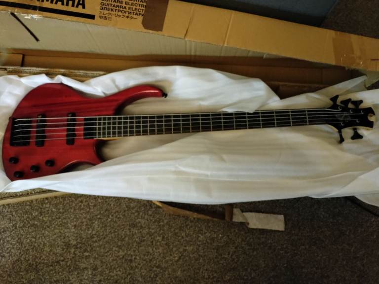 Toby by Tobias 5-string bass