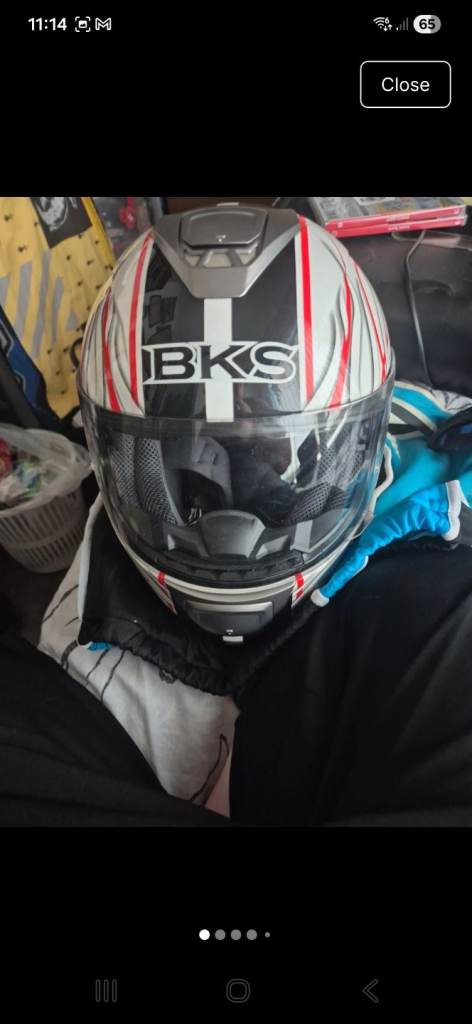Motorcycle helmet 
