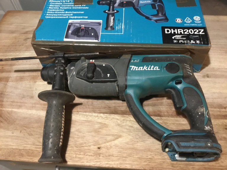 Makita  DHR202 18v Battery SDS Hammer Drill 