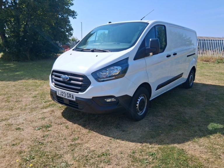 2023 Ford Transit Custom 2.0 EcoBlue 130ps L2 Low Roof Van PANEL VAN Diesel Manual