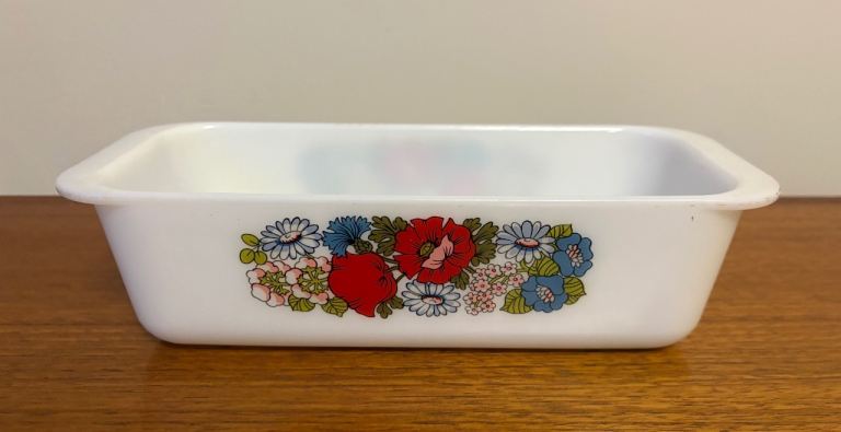 Vintage PYREX loaf dish or Terrine