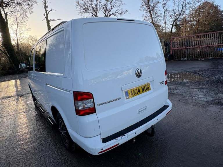 2014 Volkswagen Transporter Transporter T32 Startline TDI BlueMotion Technology Crew Cab DIESEL M...