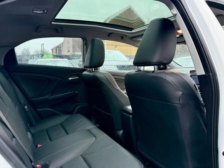 2015 Honda Civic 1.6 i-DTEC SR Euro 5 *Pearl White - Pan Roof - 60 MPG**