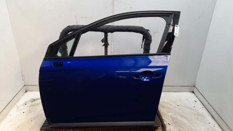 Renault Clio Left Front Door N/S 2019-2026 Blue 5 Door Hatchback