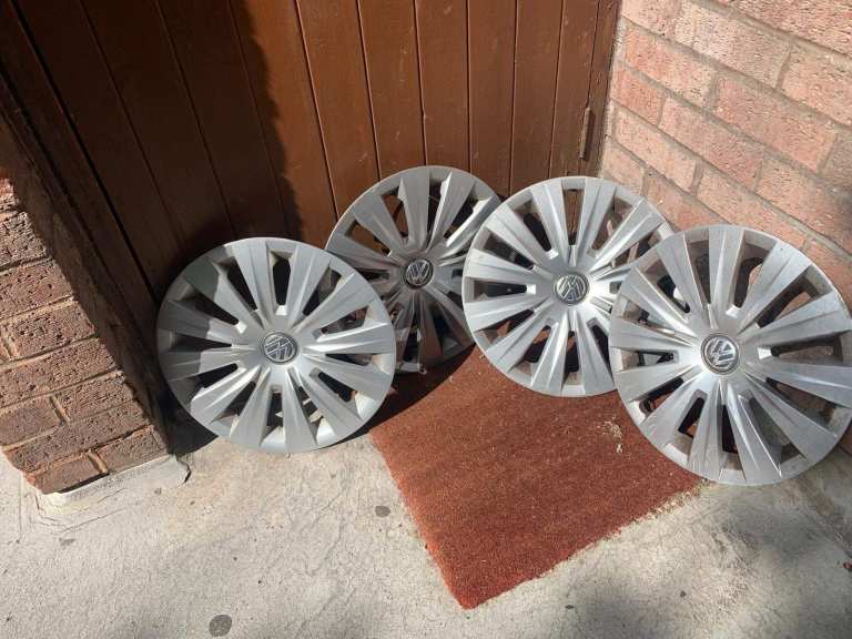 VW Golf Wheel Caps