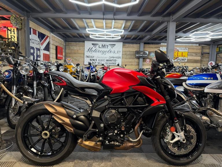 2022 MV AGUSTA DRAGSTER 800 ROSSO, brand new!!! 0 miles 