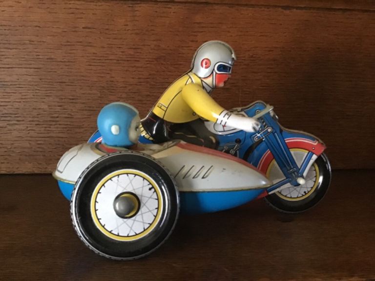 Mechanical bike with sidecar