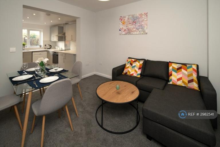 4 bedroom house in Sandbach Road, Bristol, BS4 (4 bed) (#2982541)
