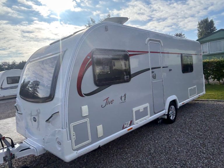 2015 BAILEY JIVE 550-4 4 berth , twin singles , large double at front ! 