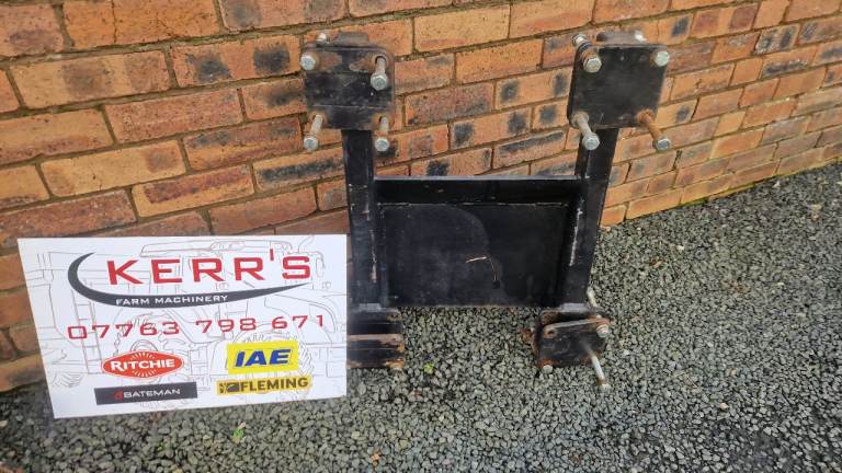 Avant bolt on loader attachment tractor telehandler 