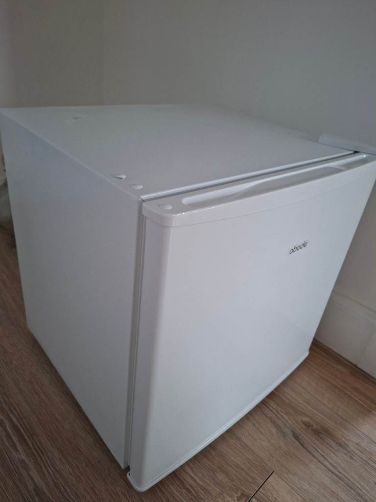 Table top Adobe freezer