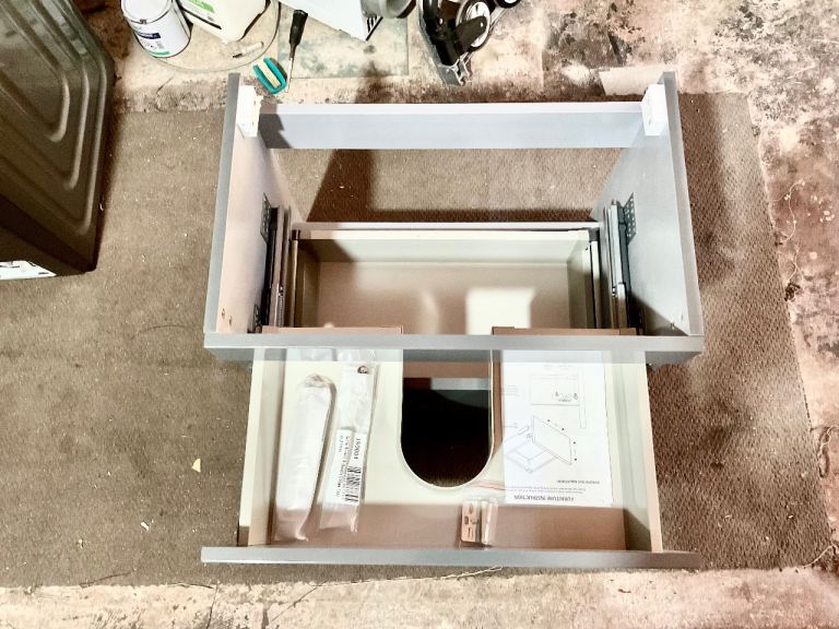 Basin wall hung unit 