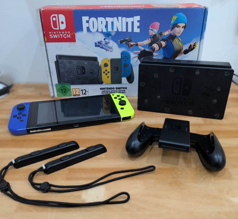 NINTENDO SWITCH ( Original)