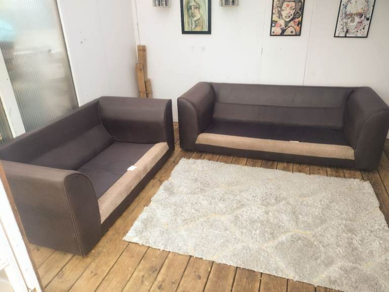 B&Q "Chicago" 2 and 3 seaters sofa set in brown and beige-excellent condition