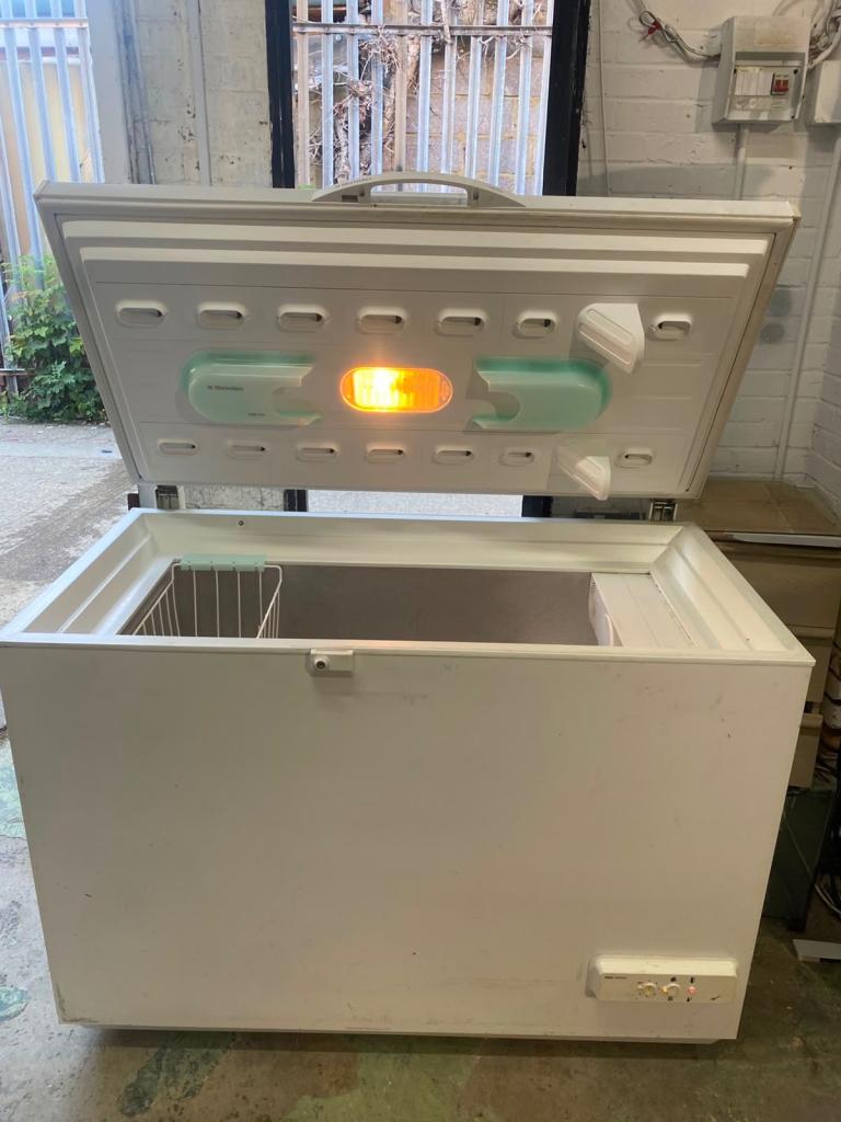 White Chest Freezer – Good Working Order