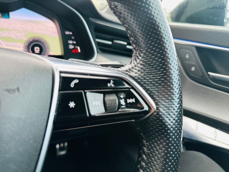 Audi A6 2.0 TDI 40 S TRONIC 2019 AVANT BLACK PACK AND HIGH SPEC MINT EXAMPLE 