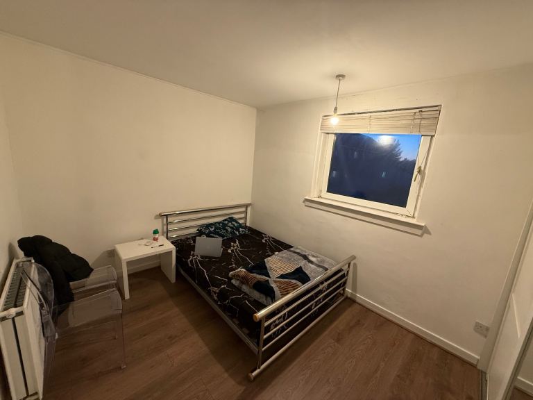 Room available for boys 