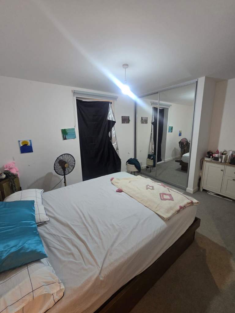Spacious En-Suite Double Room in Central Milton Keynes (MK9 4BW) – £700/month