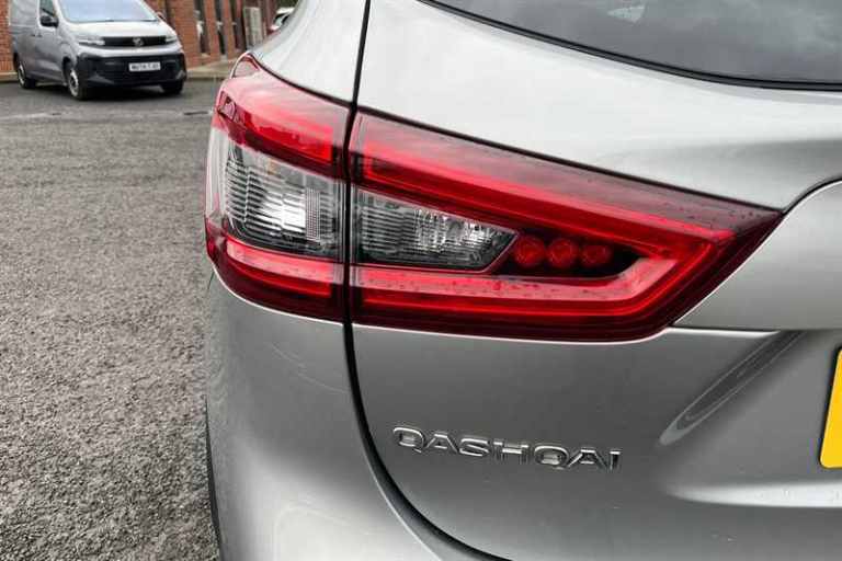 2020 Nissan Qashqai 1.3 DIG-T N-Connecta SUV 5dr Petrol Manual Euro 6 (s/s) (140 ps) SUV Petrol M...