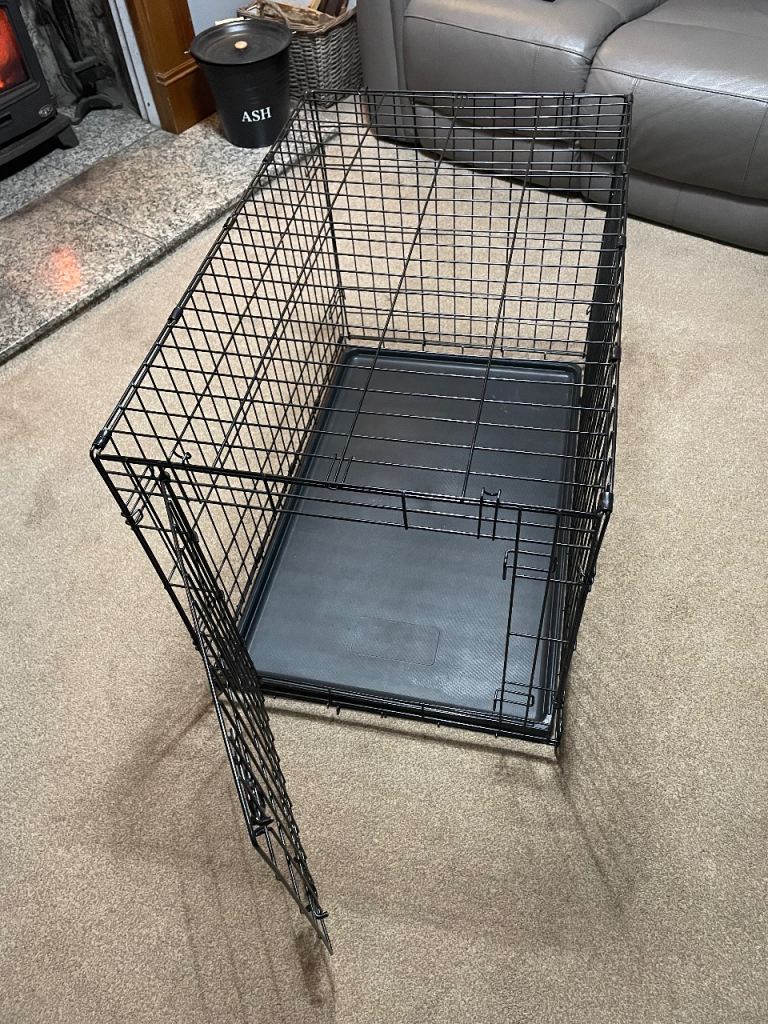 Medium dog crate