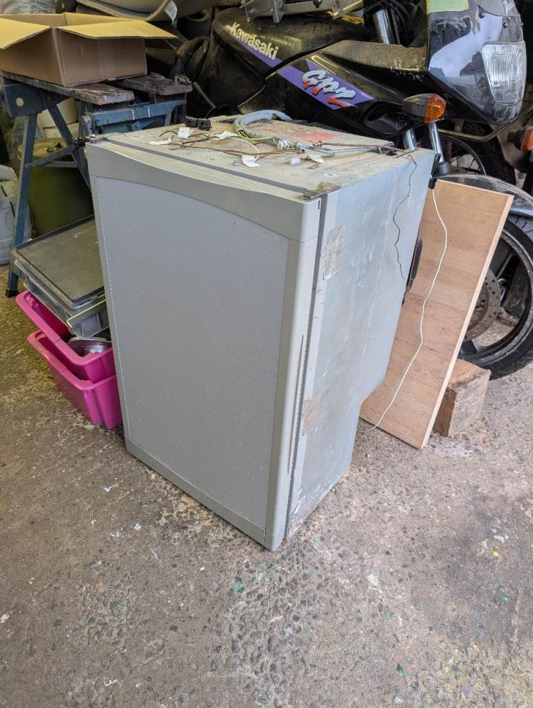 3 way fridge, not working for parts or repair 