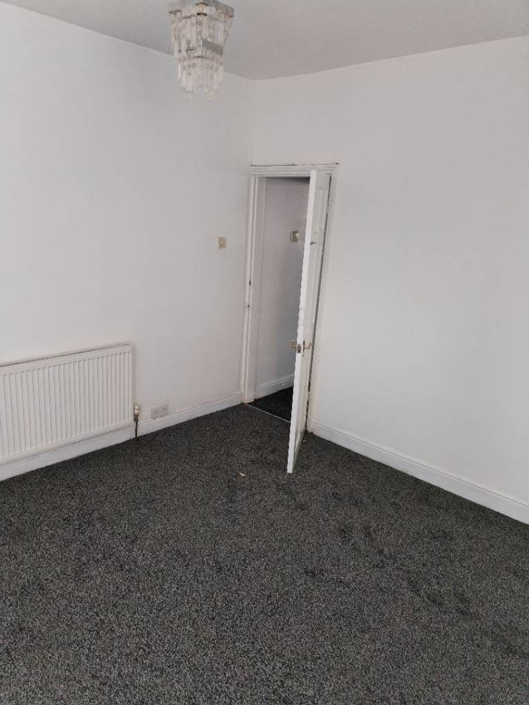 **2 Bedroom House For Rent In Wolverhampton (WV3 Postcode)**