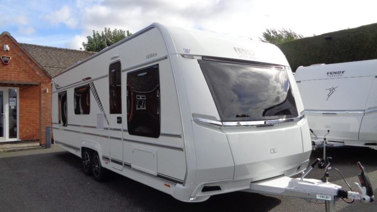 Fendt 700 Vienna BRAND NEW 2027,5 BERTH,FIXED ISLAND BED WITH SEPARATE S... 2027