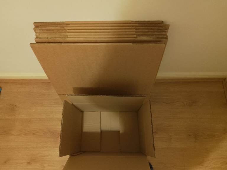 No more available! 8 Unused Cardboard Boxes for storage
