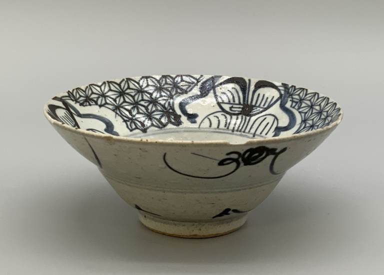 Chinese Ming Dynasty Swatow Bowl, 17th-Century Porcelain