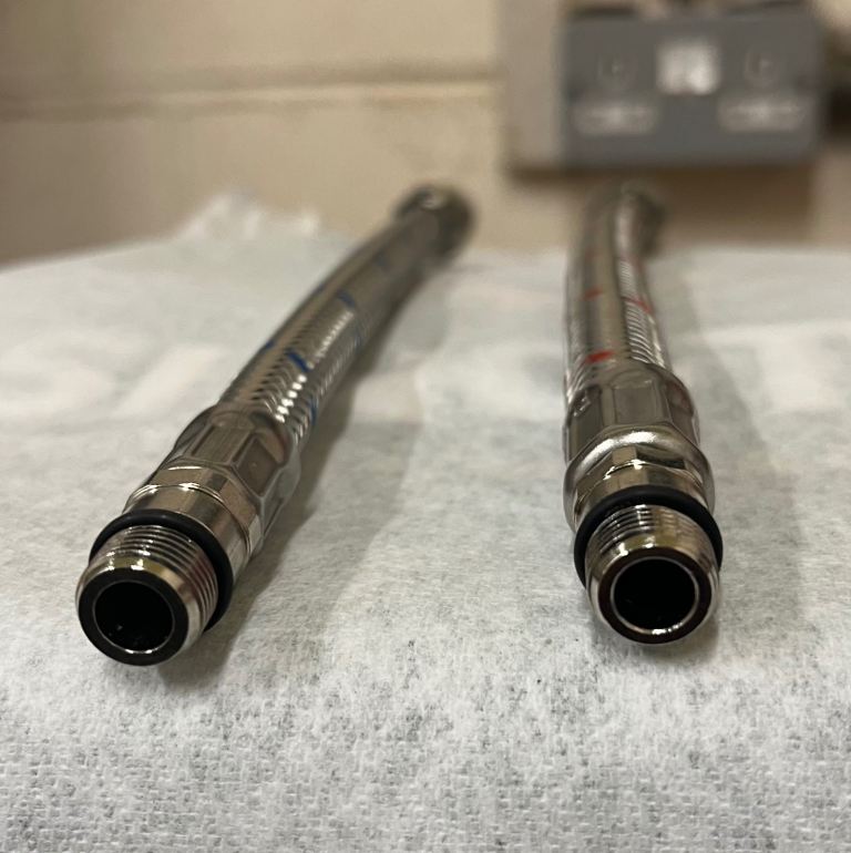 Brand new kitchen sink flexible braided tap hoses 