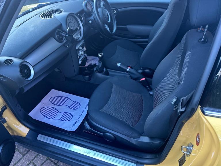 2007 MINI Hatch 1.6 Cooper 3dr HATCHBACK Petrol Manual